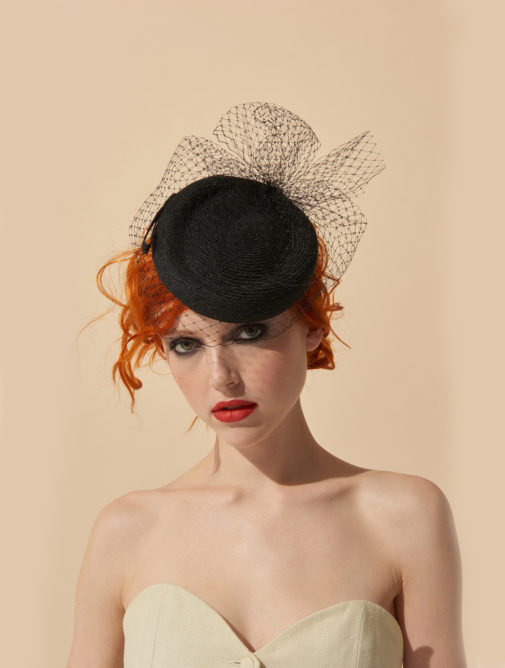 lookbook - mademoiselle chapeaux - ceremonie - bibi - noir - pia