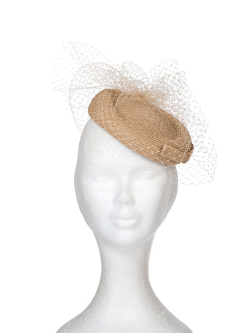 chapeau - ceremonie - femme - paille - bibi - voilette - pia - Mademoiselle chapeaux - beige